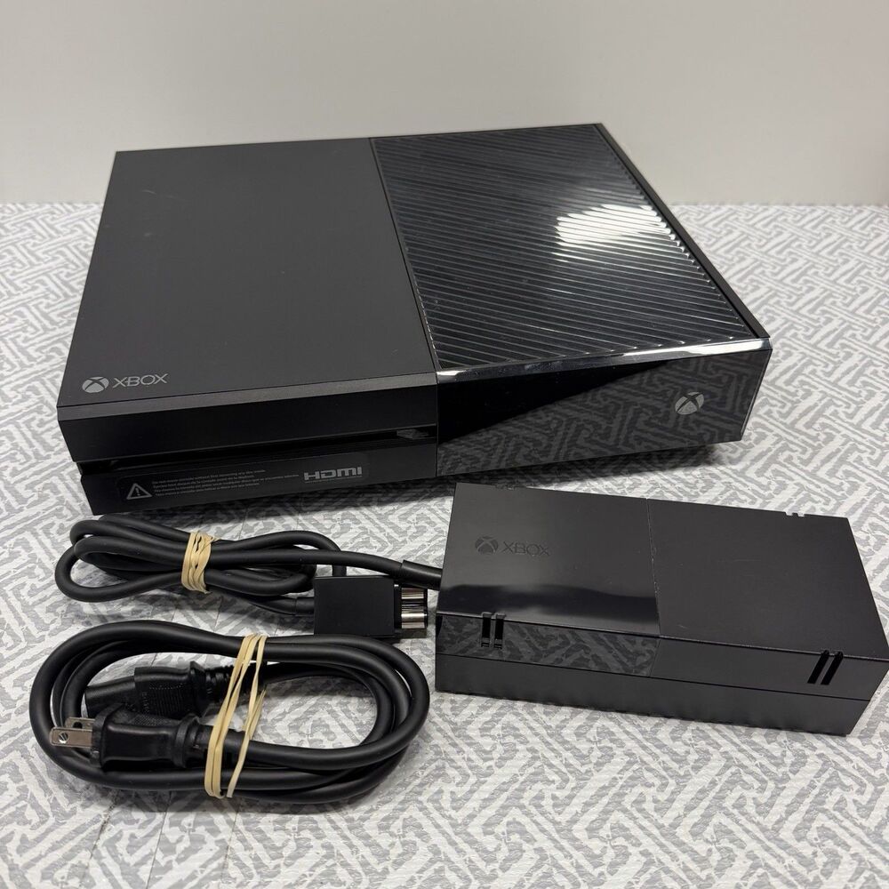 Microsoft Xbox One Original 500GB Black Console Model 1540 w/ Power Supply Cord